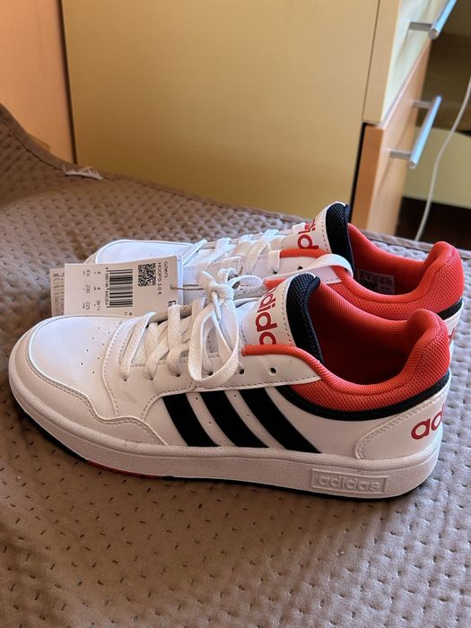 Adidas обувки, номер 36-чисто нови