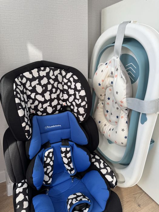 Автокресло + подарок ванночка