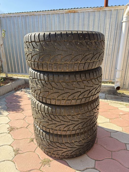 Продам шины зимние R20