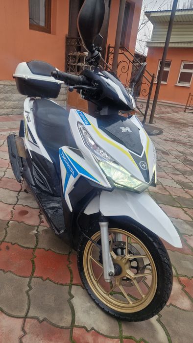 Скутер в отличном состояние