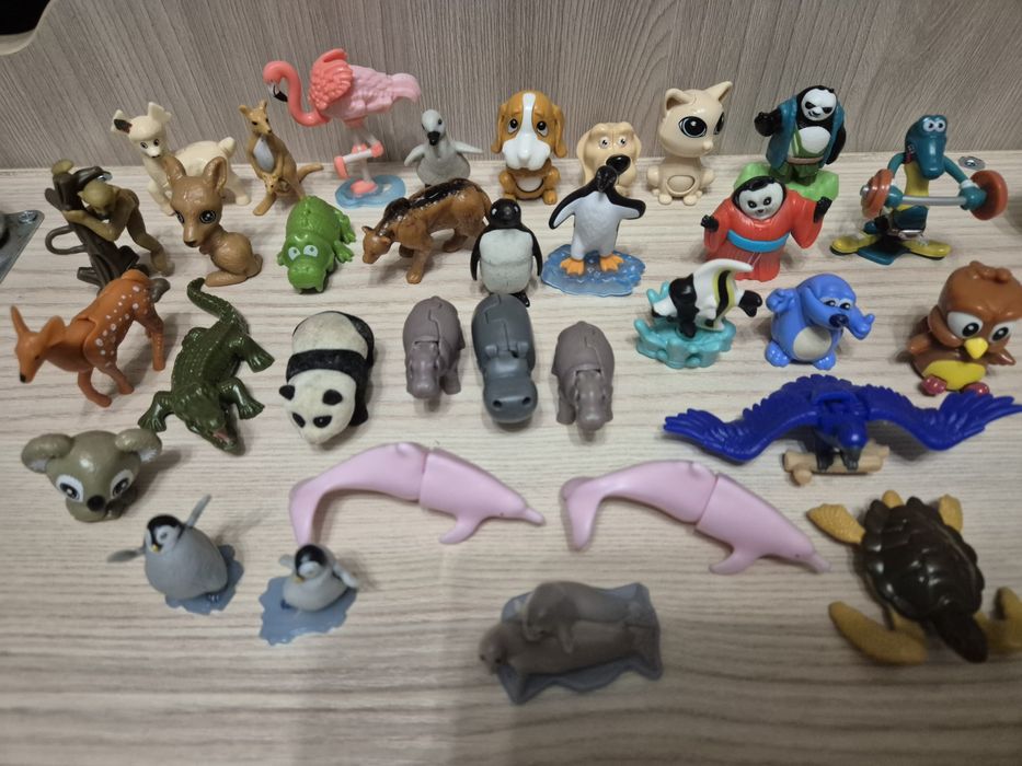 Киндер сюрприз игрушки разные