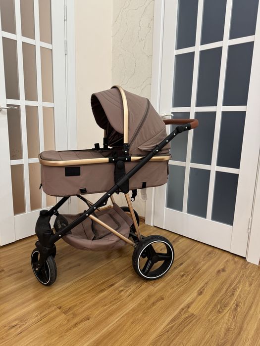 Продам коляску Ining Baby