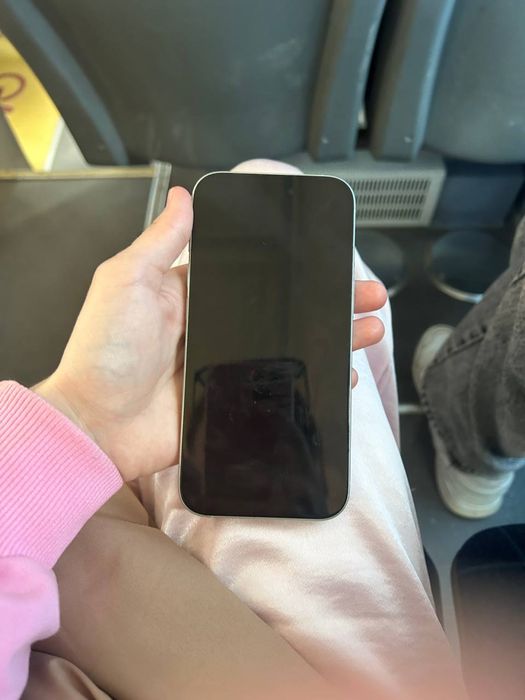 Продам айфон 15 в отличном сосоянии