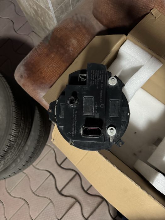 Фары под 20 год W463