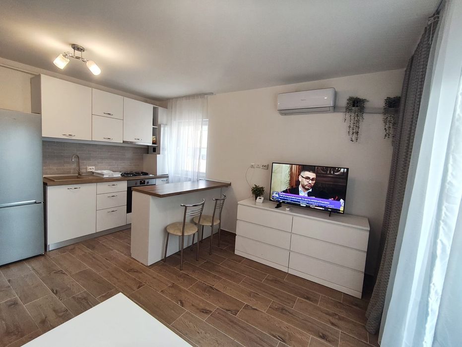 Apartament 2 camere tip studio de închiriat