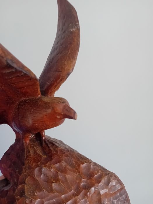Vultur lemn sculptura