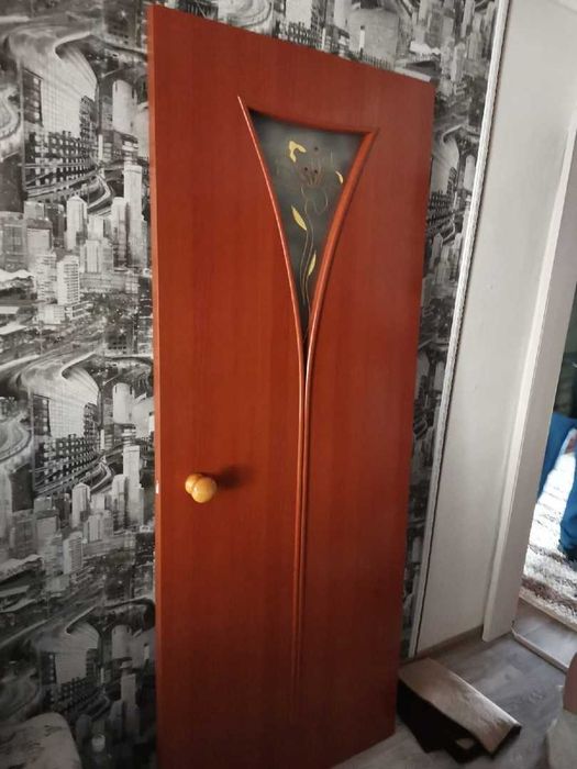 Продам дверь межкомнатную