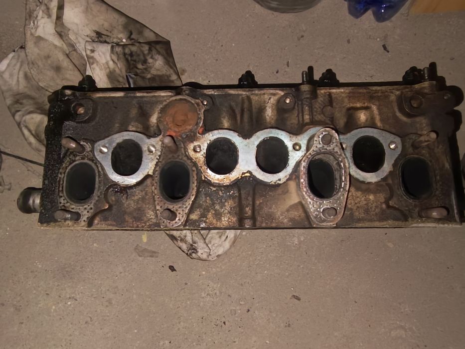 Головка на двигатель 1.8