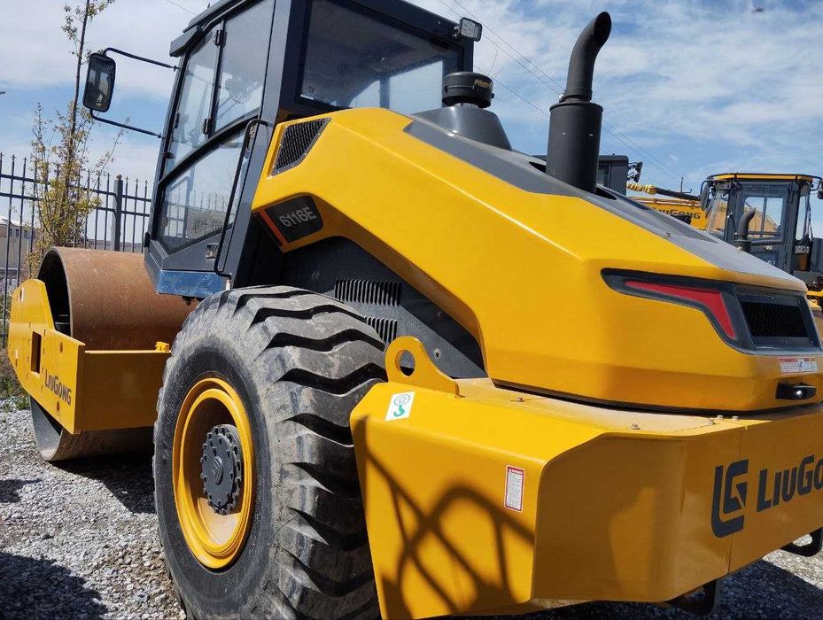 Йул каток LiuGong 16 тонн, вибрация механизмига 10 минг соат кафолат