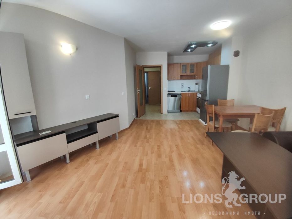 3-стаен в Варна-Левски площ 120 цена 1000