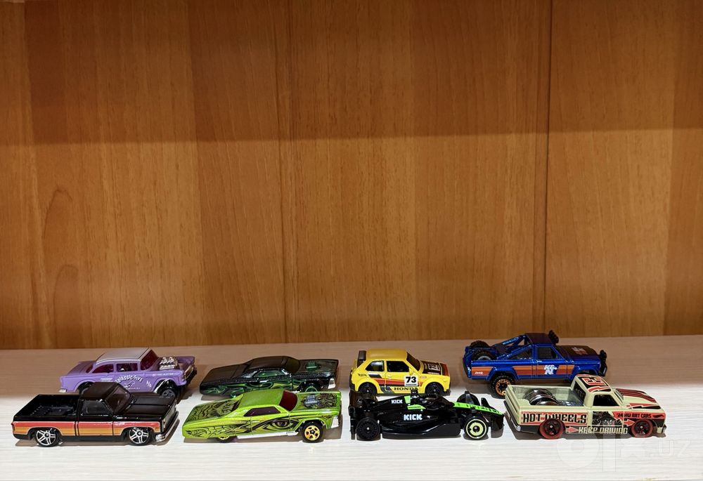 Машинки Hot wheels