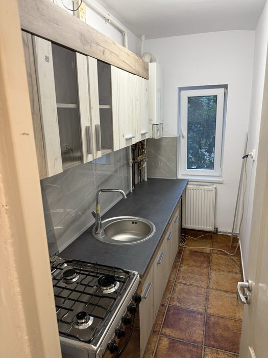 Inchiriez garsoniera