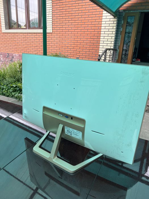 Монитор 32 дюйма