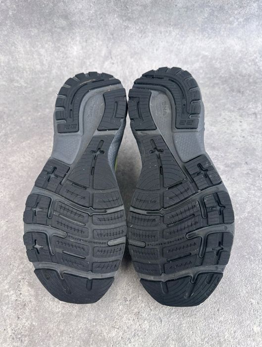 Brooks Adrenaline GTS 22  28.5см маратонки за бягане ходене