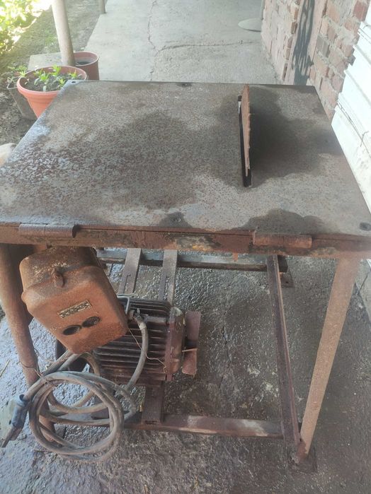 Циркуляр трифазен