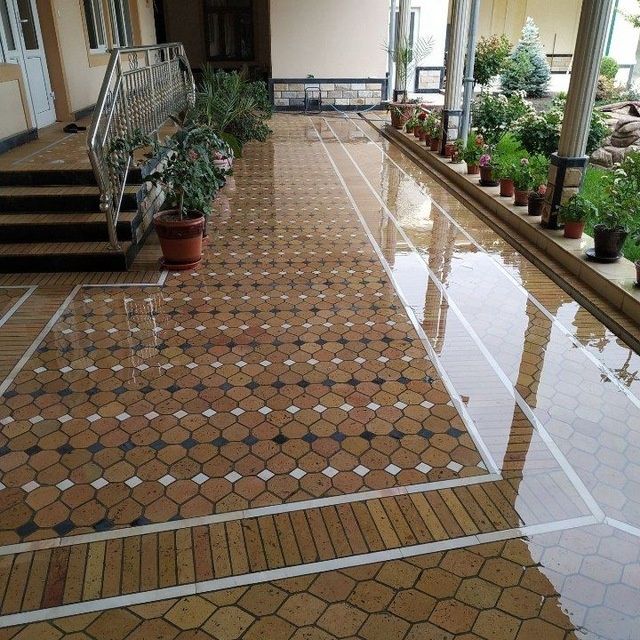 Шлифовка никалайски кирпич и мазайка