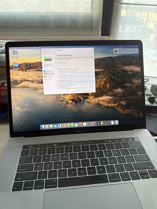 MacBook Pro 15 inch (2016) i7 / 16GB RAM – functional, baterie uzata