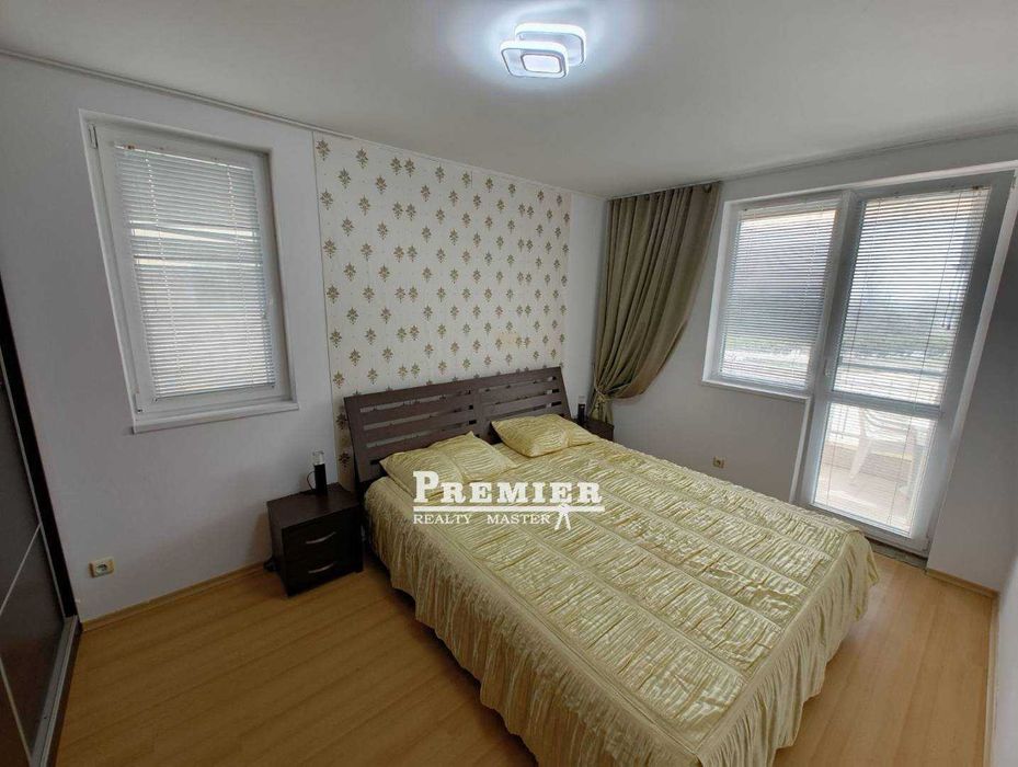 Продава се Двустаен апартамент в Поморие - 65 кв.м за 903 €/кв.м - Снимка #2