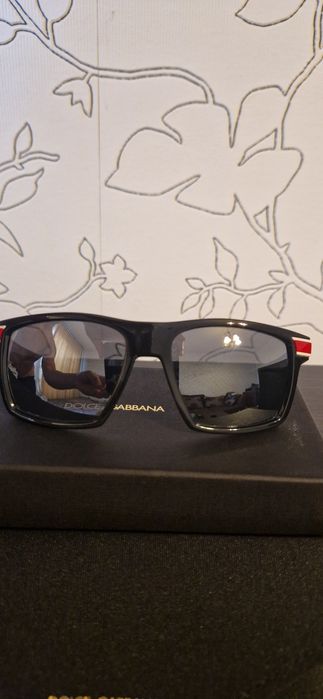 Продавам слънчеви очила Dolce&Gabbana
