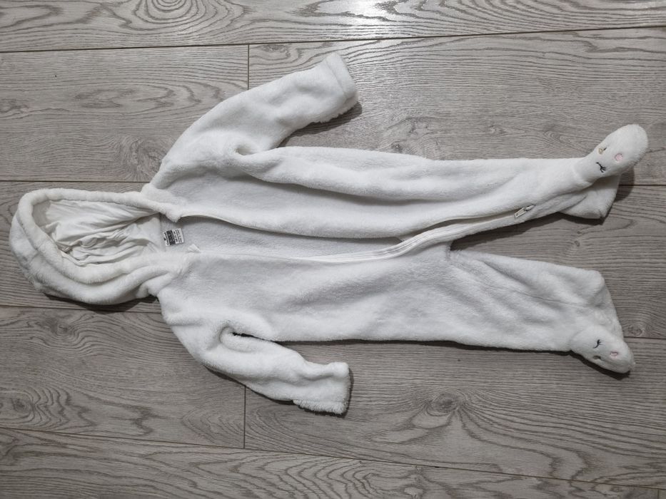 Комбинезоны. Один зимний, другой весна-осень