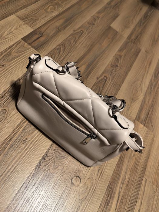 Свежо пролетно-лятно бижу