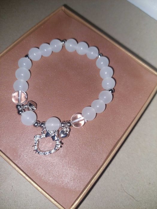 Bratara Noua cu margele Hello Kitty