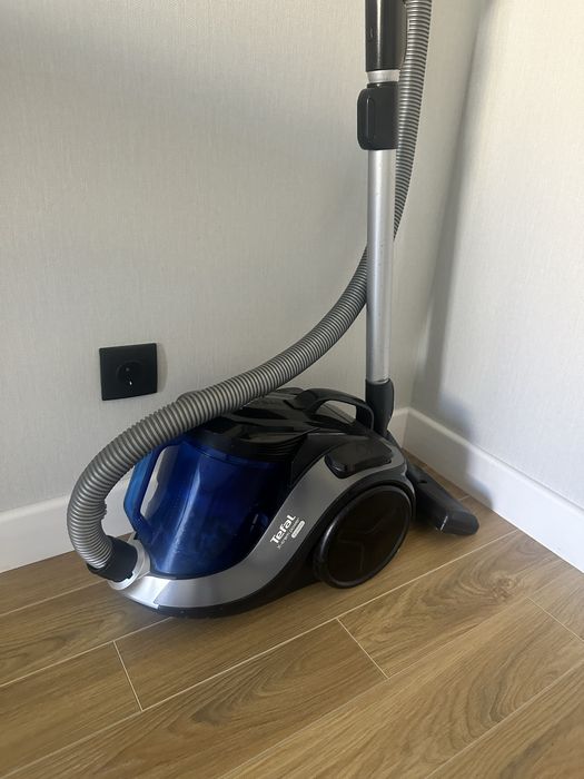 Продается бу пылесос от за 30000