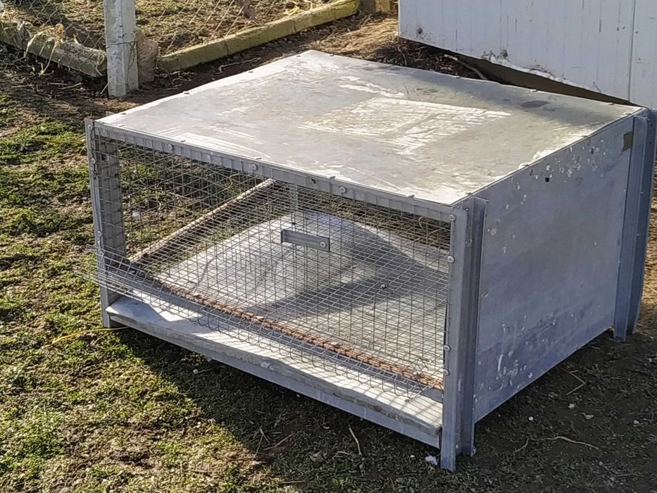 Продавам клетка за пъдпъдъци