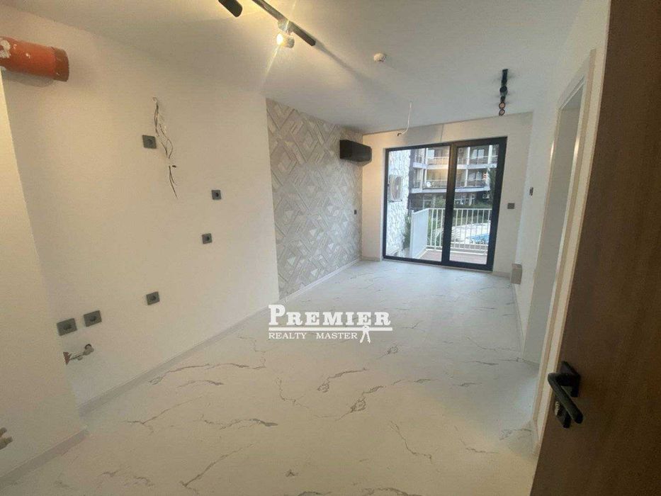 Продава се Двустаен апартамент в к.к. Слънчев бряг - 48 кв.м за 1111 €/кв.м - Снимка #1