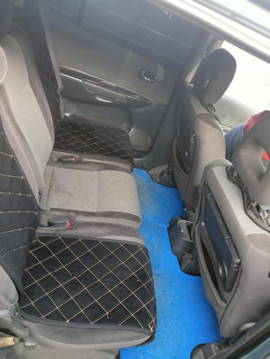 Продам Мазду Премаси