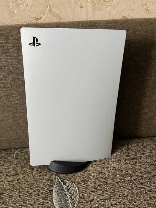 Продам приставку PS5