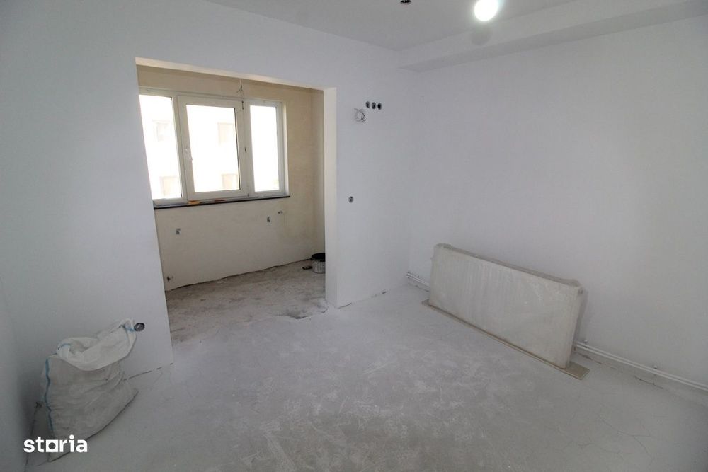 Vând apartament 4 camere în Hunedoara, zona Micro5-Dornica, etaj 2 — fotografia 2