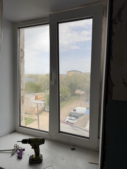 Продам б/у окно профиль 60 серия