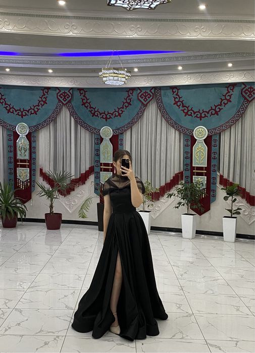 выпускные, вечерние платья