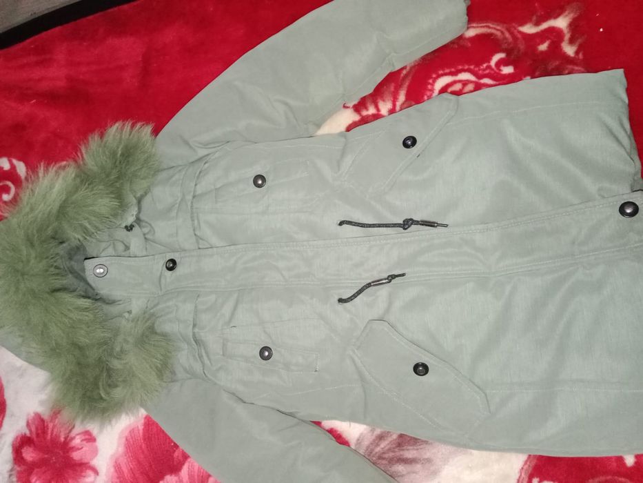 Продам куртки в отличном состоянии