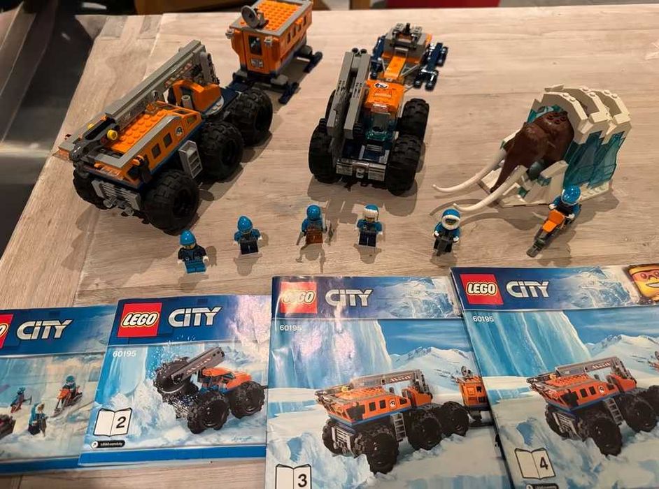 Lego City  60195 : Arctic Mobile Exploration Base