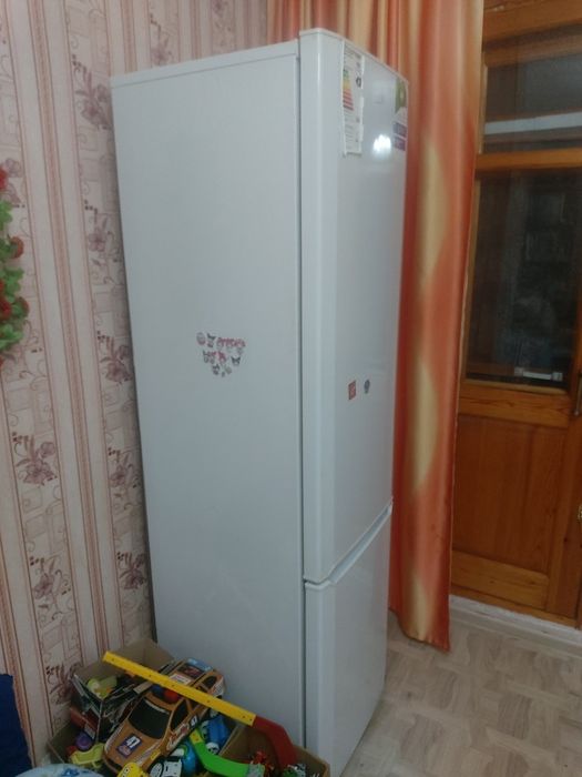 Холодильник на запчасти