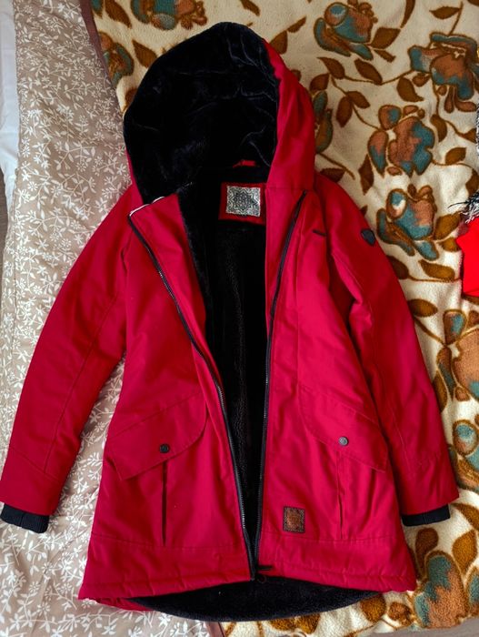 Дамско зимно яке