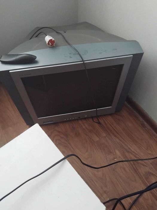 Телевизор продам