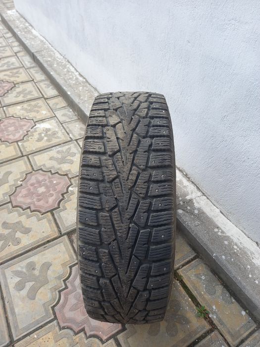 Продам шины летние шипованные