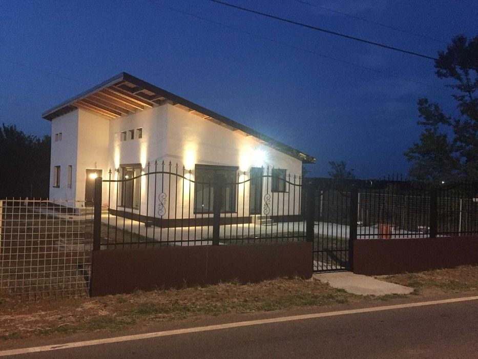 Inchiriere vila Saftica