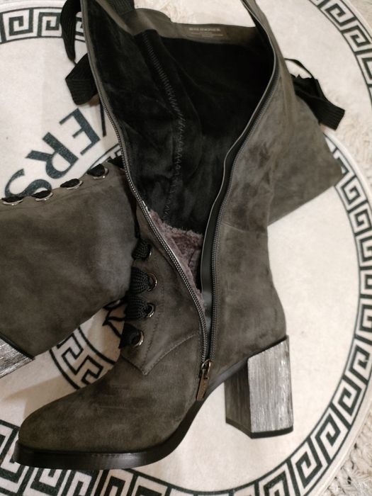 Продаю сапоги женские