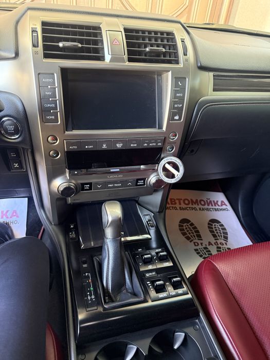 Лексус GX-460 қора 2019 йил