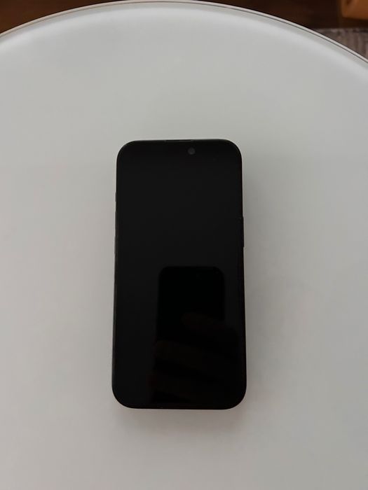 Vând IPhone 15 black, 128 gb
