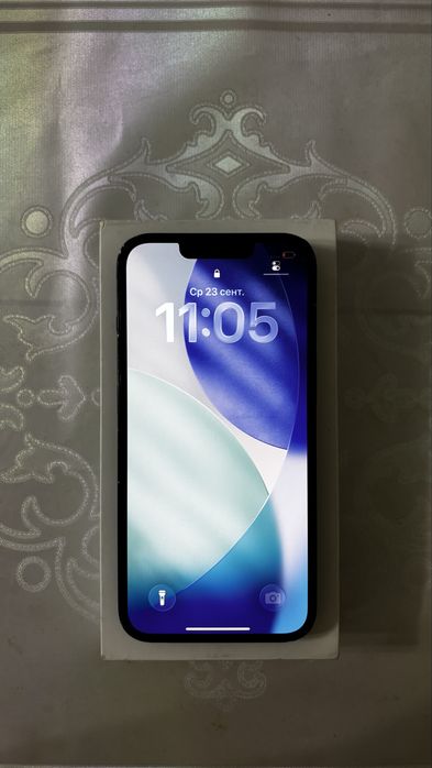 Продам Iphone 14