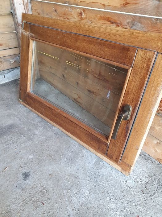 Geam termopan cu ramă lemn stejar