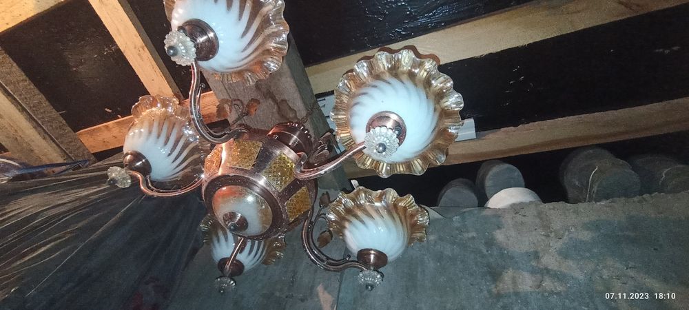 Потолочный люстра