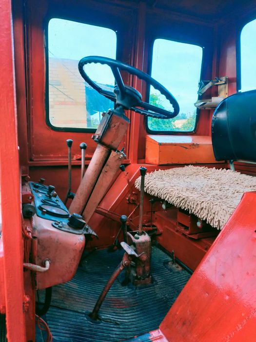 Продам трактор Т 25