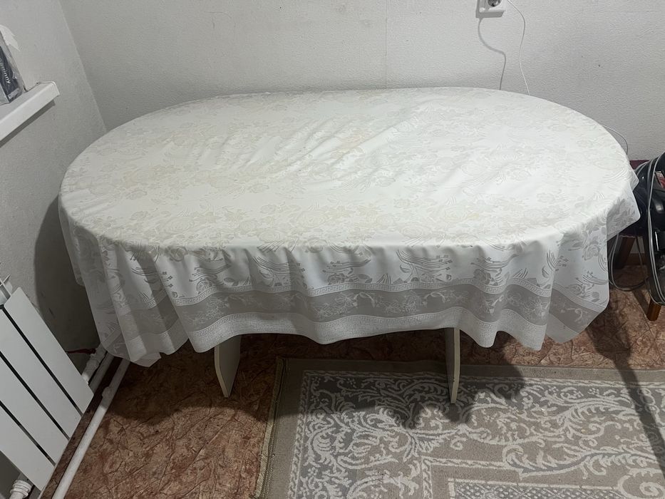 Стол кухонный обеденный