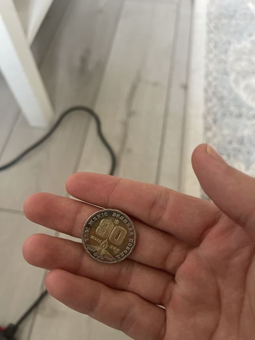 монета сувенир 200 тенге